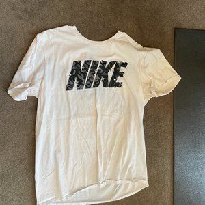 Nike mens tshirt size large